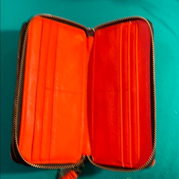 Red two zipper wallet/wristlet - Picture 5 of 7